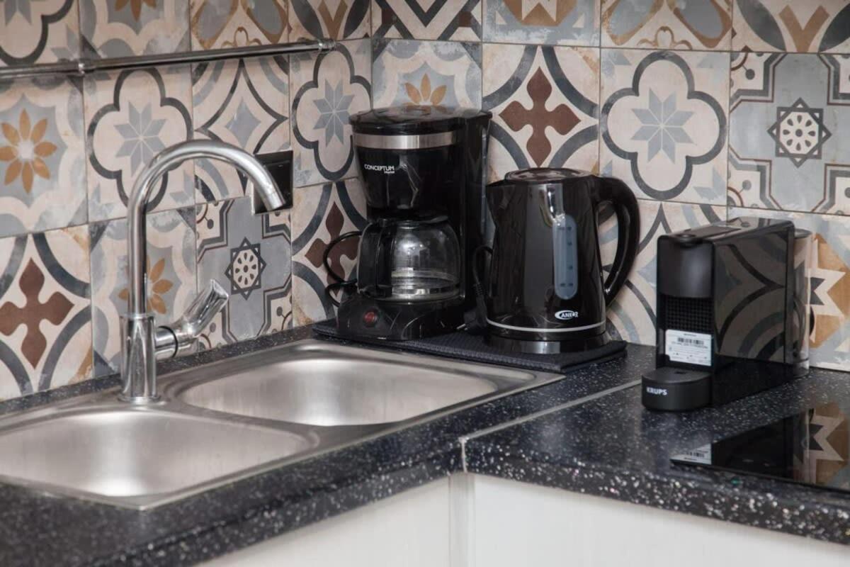 Apartment Metaxourgio 2 Bedroom Gem For Urban Explorers Athen