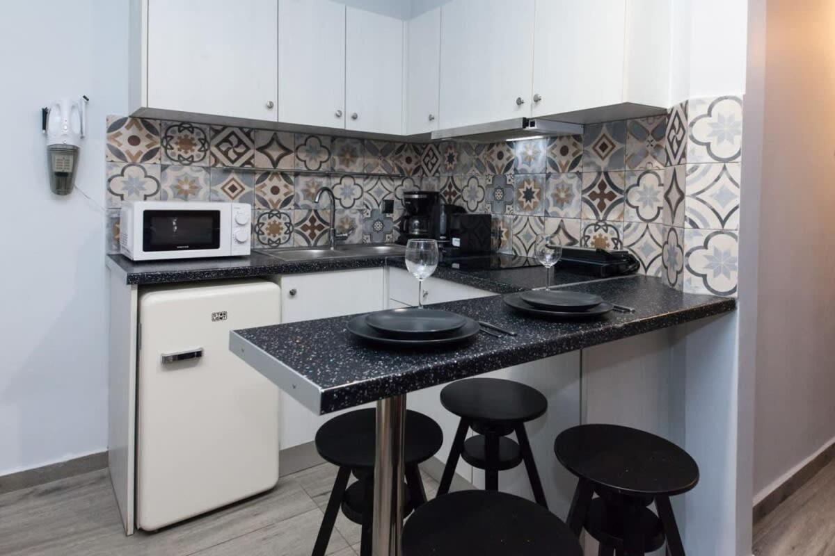 Apartment Metaxourgio 2 Bedroom Gem For Urban Explorers Athen