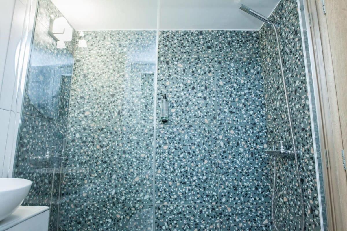 Metaxourgio 2 Bedroom Gem For Urban Explorers